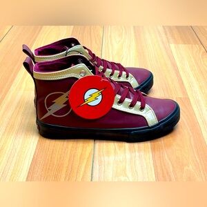 New DC Comics The Flash Hi Top Sneakers Shoes Size 7 adult